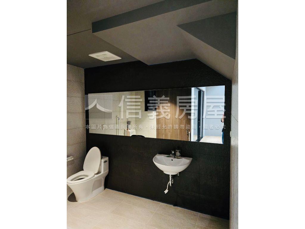 機捷邊間店面稀有釋出房屋室內格局與周邊環境