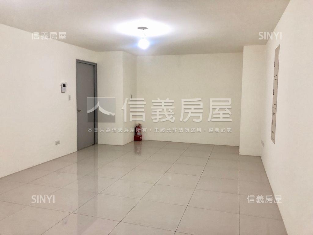 機捷邊間店面稀有釋出房屋室內格局與周邊環境