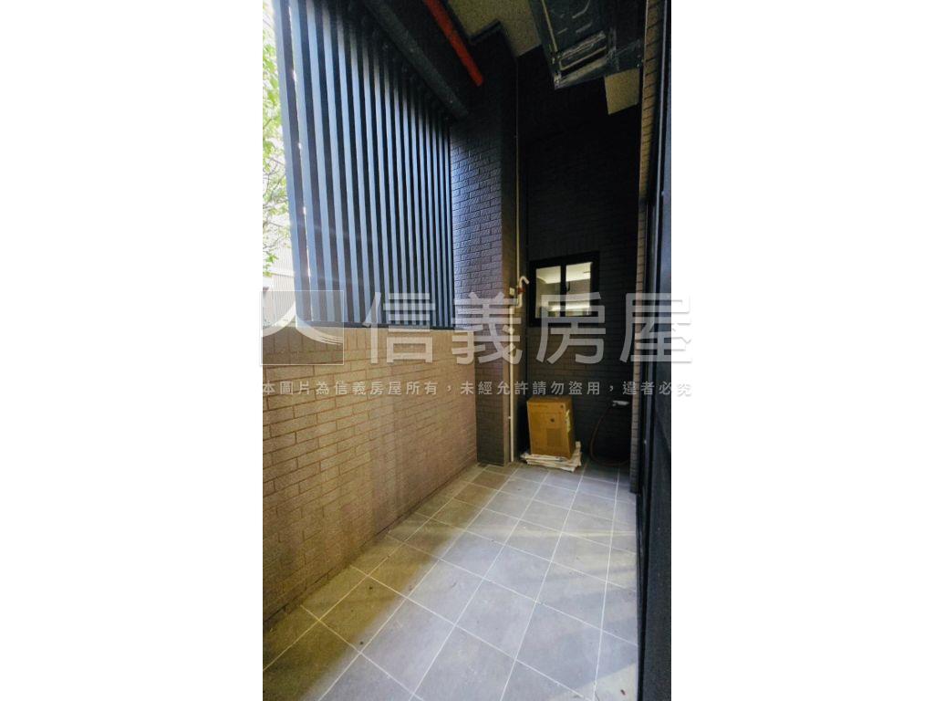 機捷邊間店面稀有釋出房屋室內格局與周邊環境