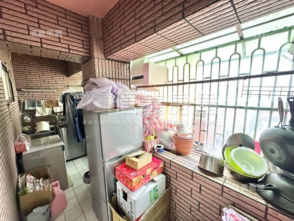 近板橋＆新埔捷運電梯兩房房屋室內格局與周邊環境