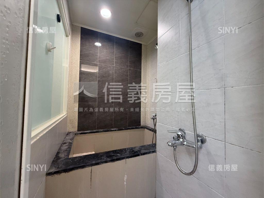 強案中山會館高樓層附車位房屋室內格局與周邊環境