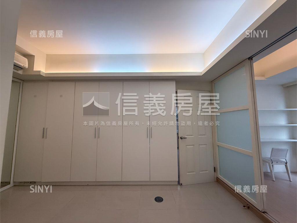 強案中山會館高樓層附車位房屋室內格局與周邊環境