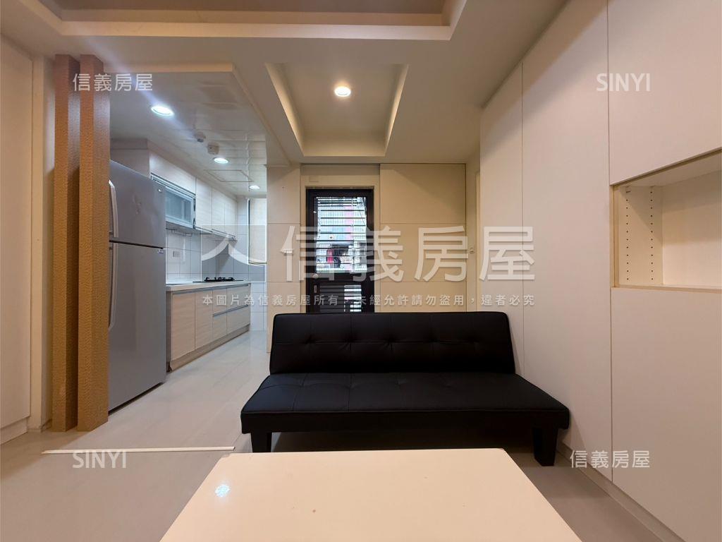 強案中山會館高樓層附車位房屋室內格局與周邊環境