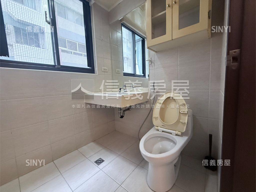 強案中山會館高樓層附車位房屋室內格局與周邊環境