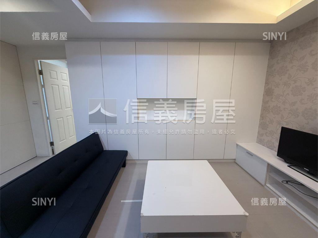 強案中山會館高樓層附車位房屋室內格局與周邊環境