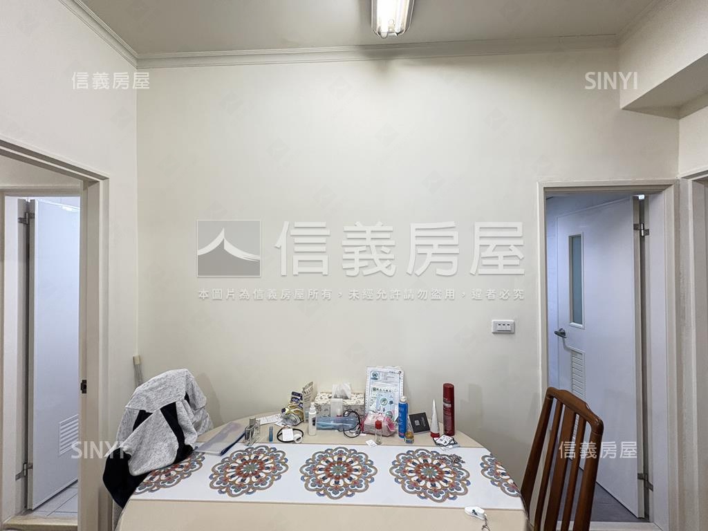 裕國綠大地三房平面車位房屋室內格局與周邊環境