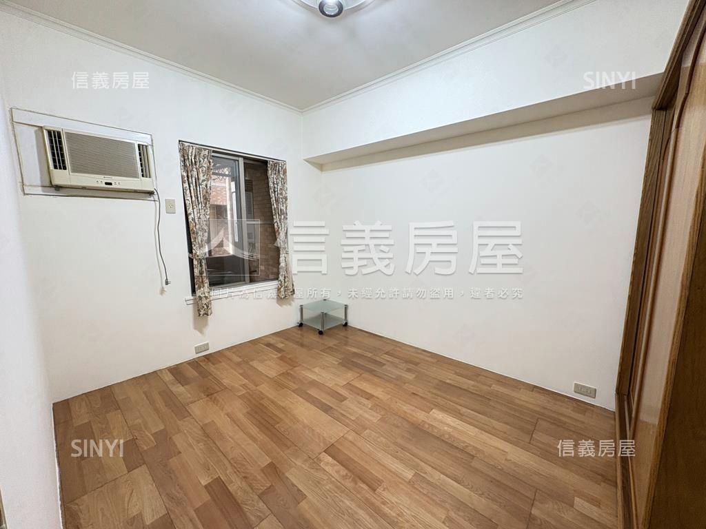 裕國綠大地三房平面車位房屋室內格局與周邊環境