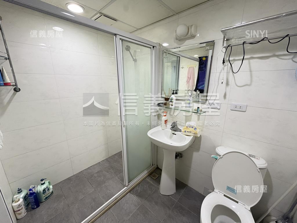 裕國綠大地三房平面車位房屋室內格局與周邊環境