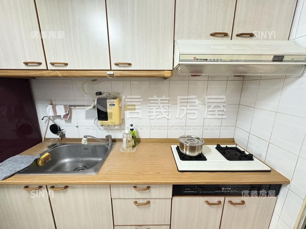 裕國綠大地三房平面車位房屋室內格局與周邊環境