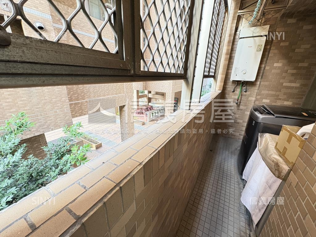 裕國綠大地三房平面車位房屋室內格局與周邊環境