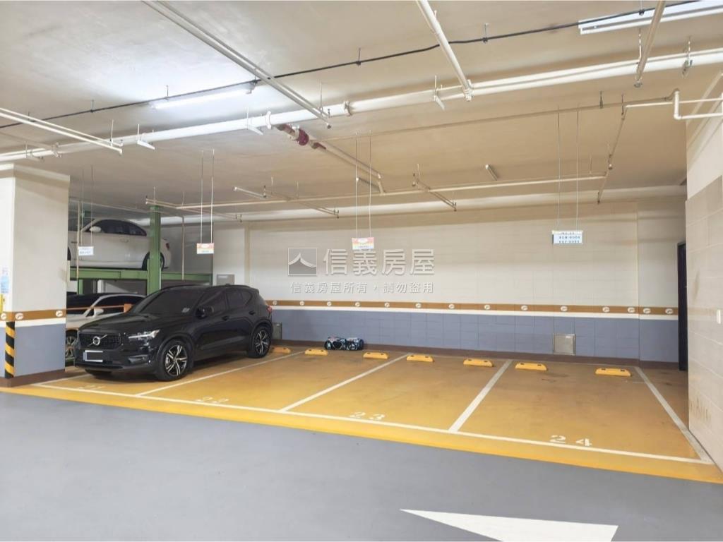 遠雄紐約高樓２房有車位房屋室內格局與周邊環境