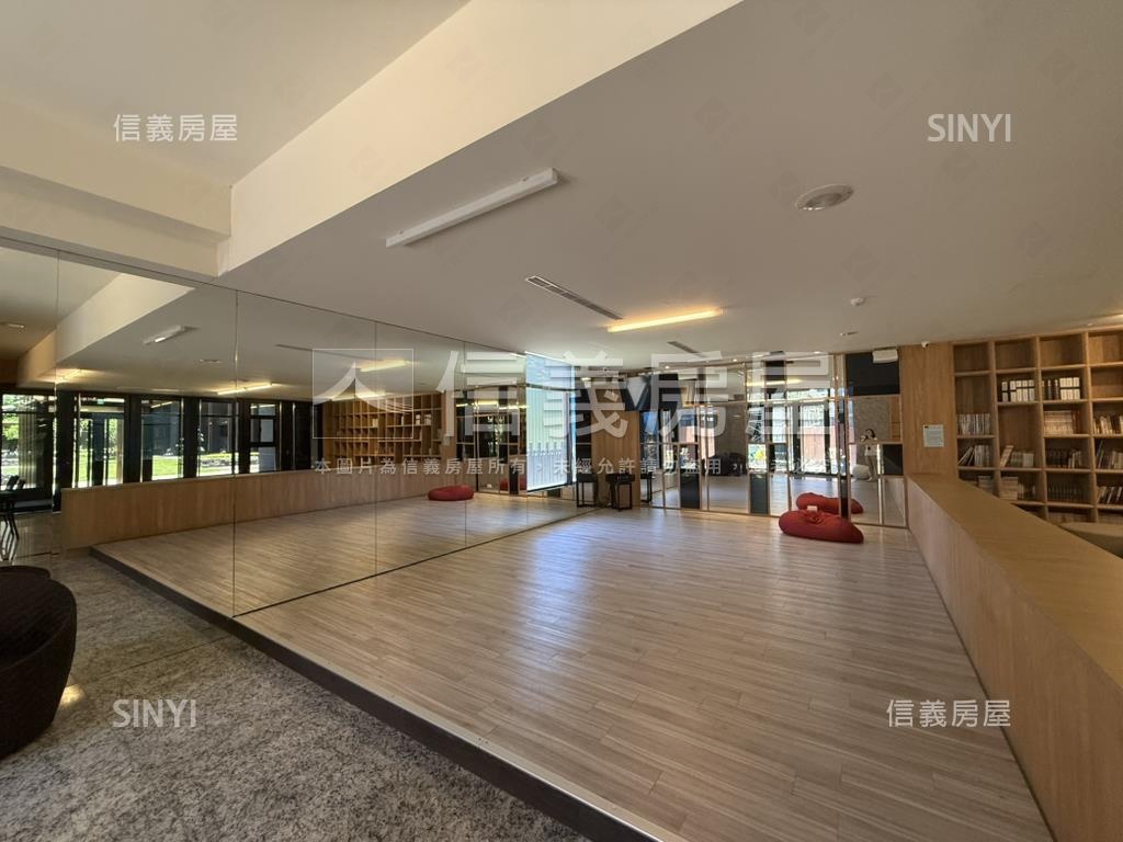 宜雄國瑭高樓邊間三房車位房屋室內格局與周邊環境