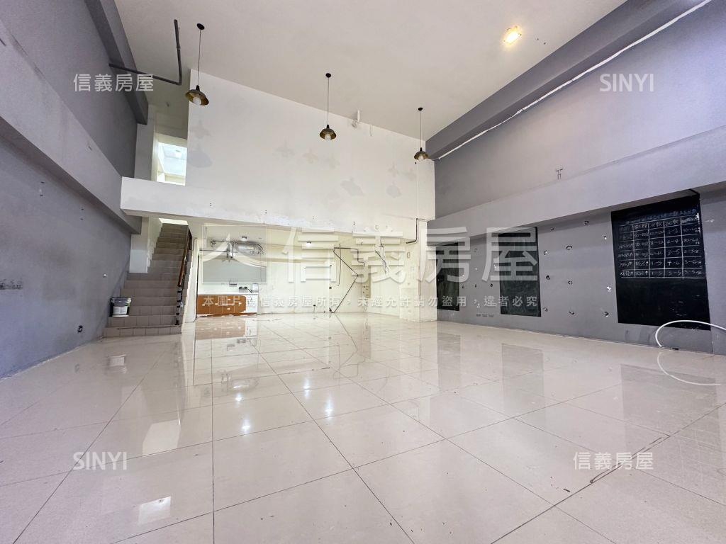極致上品苑面馬路寬店面房屋室內格局與周邊環境