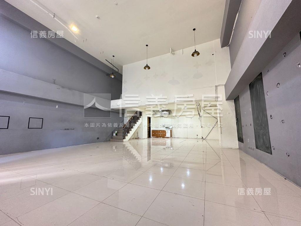 極致上品苑面馬路寬店面房屋室內格局與周邊環境