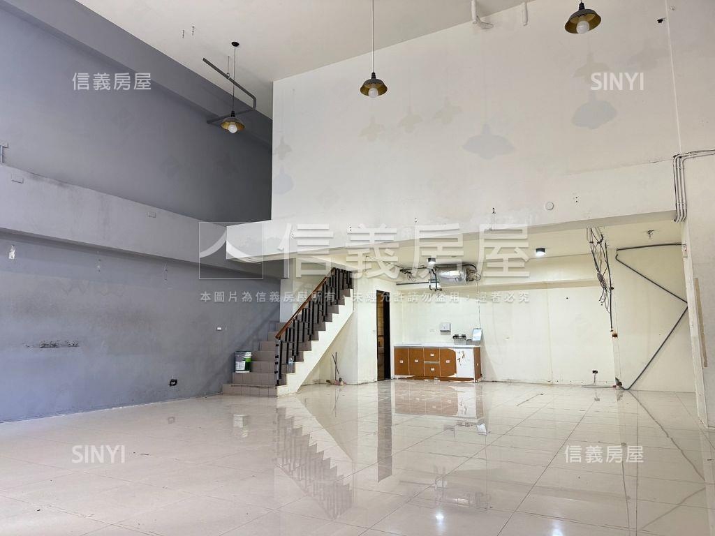 極致上品苑面馬路寬店面房屋室內格局與周邊環境