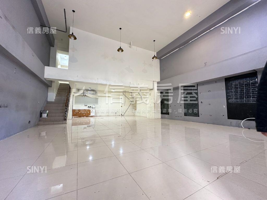 極致上品苑面馬路寬店面房屋室內格局與周邊環境