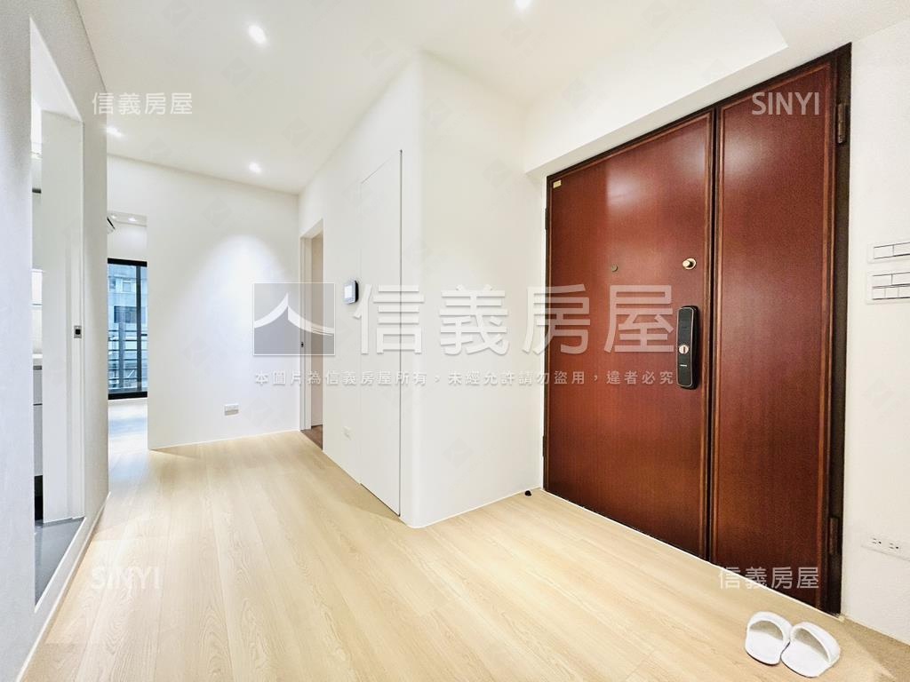 雙敦三房帶坡平雙車位房屋室內格局與周邊環境