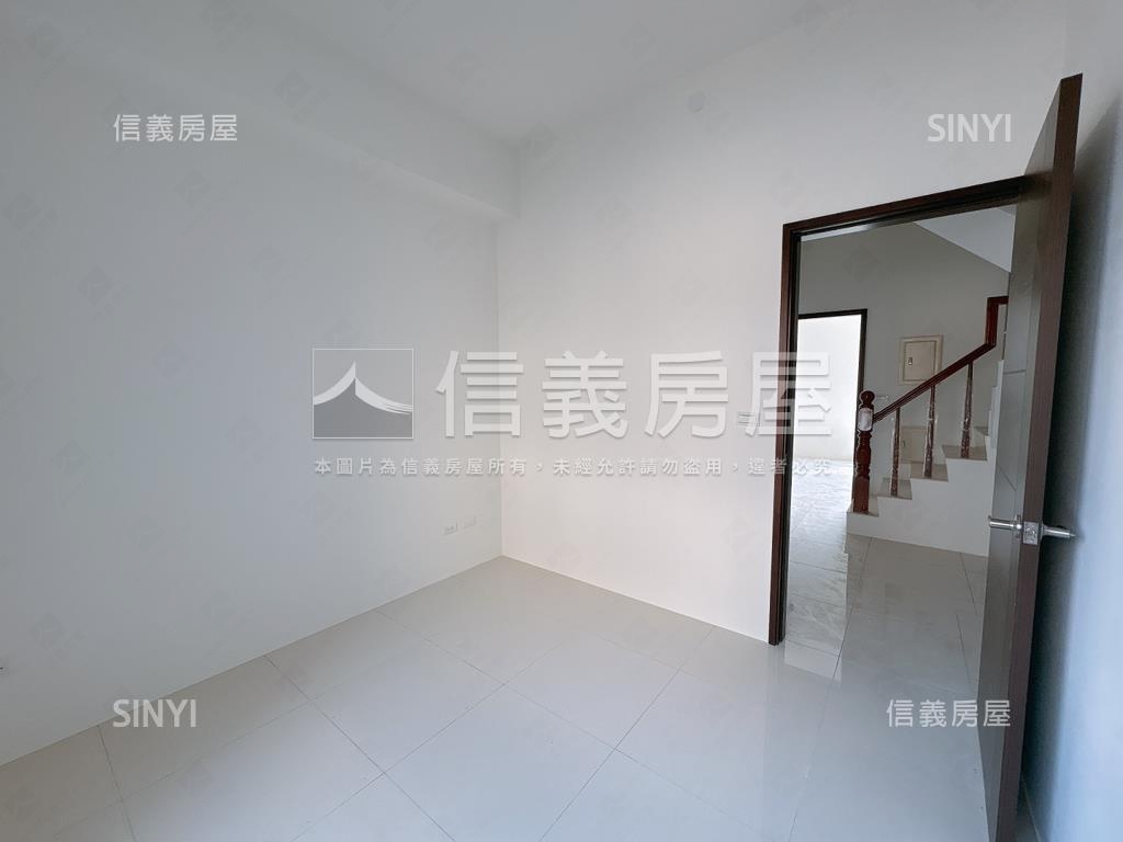 全新完工多戶可選臨路墅Ｄ房屋室內格局與周邊環境