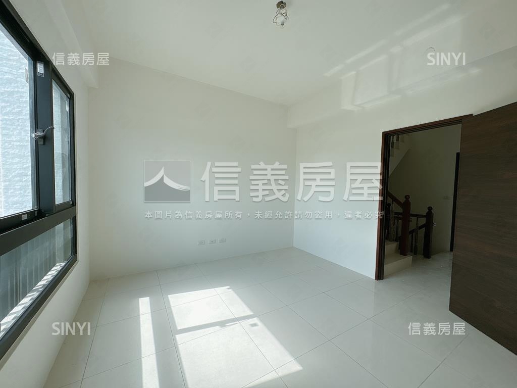 全新完工多戶可選臨路墅Ｄ房屋室內格局與周邊環境