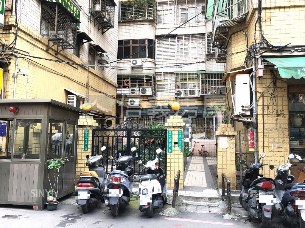 建安街華府電梯三房房屋室內格局與周邊環境