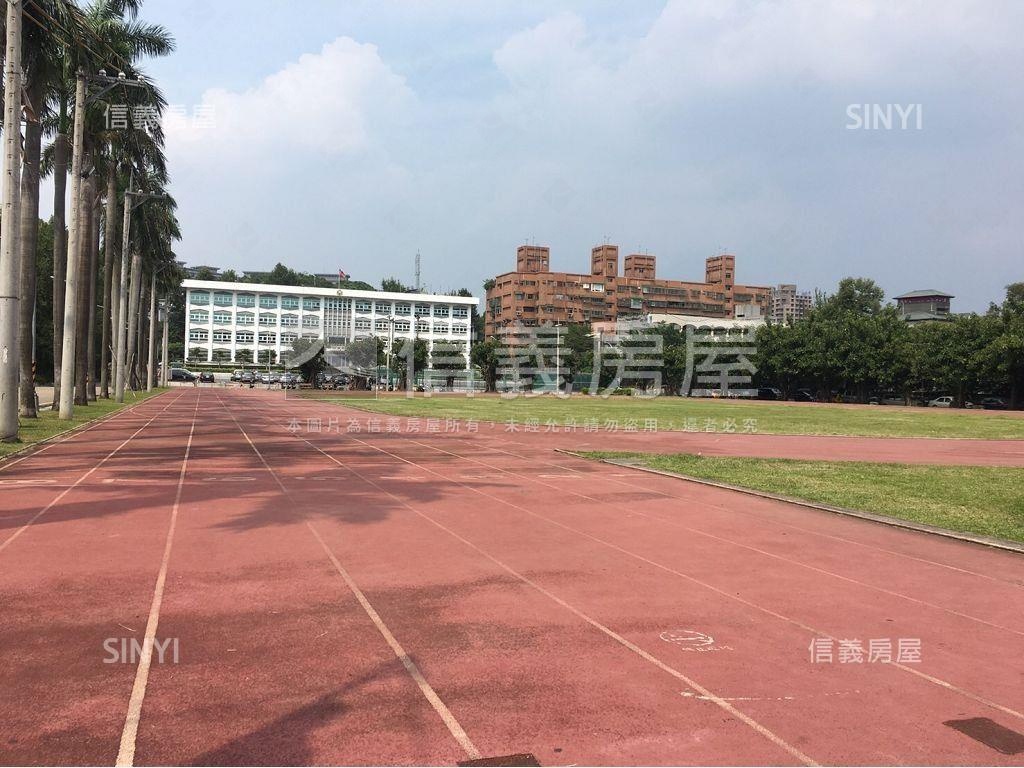 積穗黃金二樓房屋室內格局與周邊環境