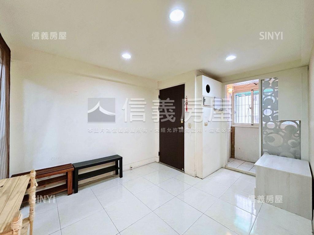 近北區中國醫３房二樓公寓房屋室內格局與周邊環境