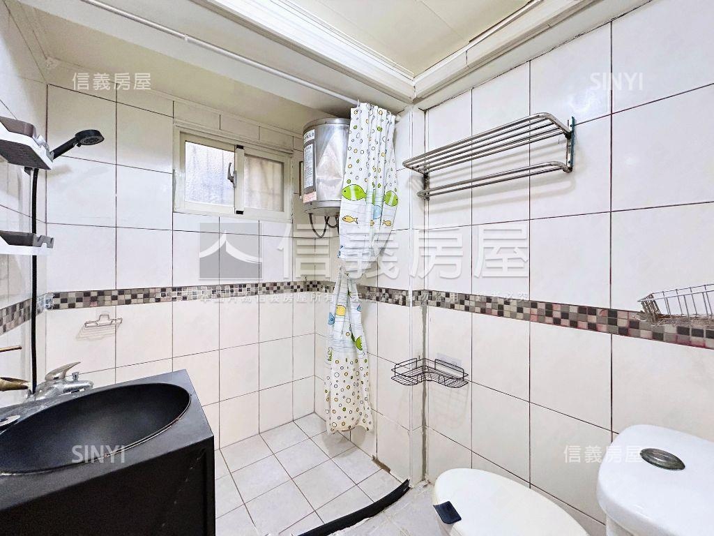 近北區中國醫３房二樓公寓房屋室內格局與周邊環境