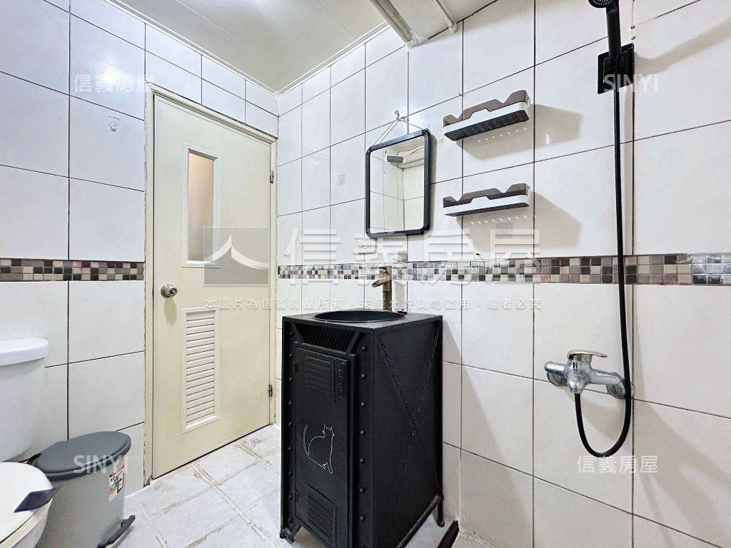 近北區中國醫３房二樓公寓房屋室內格局與周邊環境