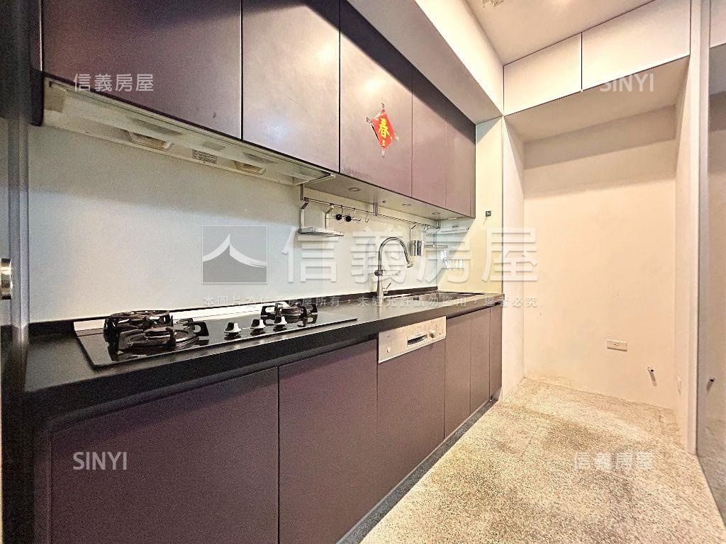 國美館正園道國泰鋼骨名宅房屋室內格局與周邊環境