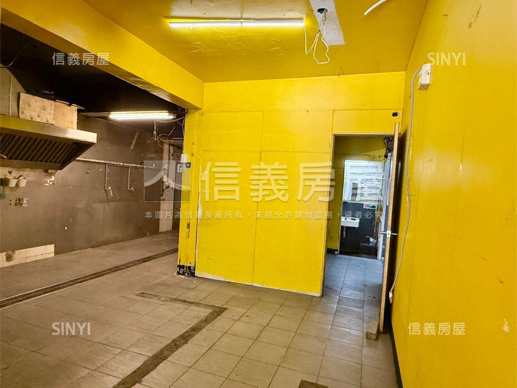 星雲人潮發財金店面房屋室內格局與周邊環境
