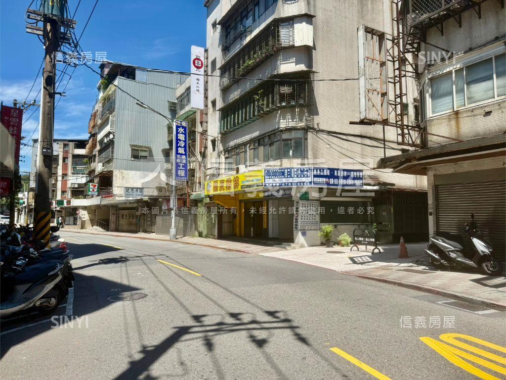 星雲人潮發財金店面房屋室內格局與周邊環境