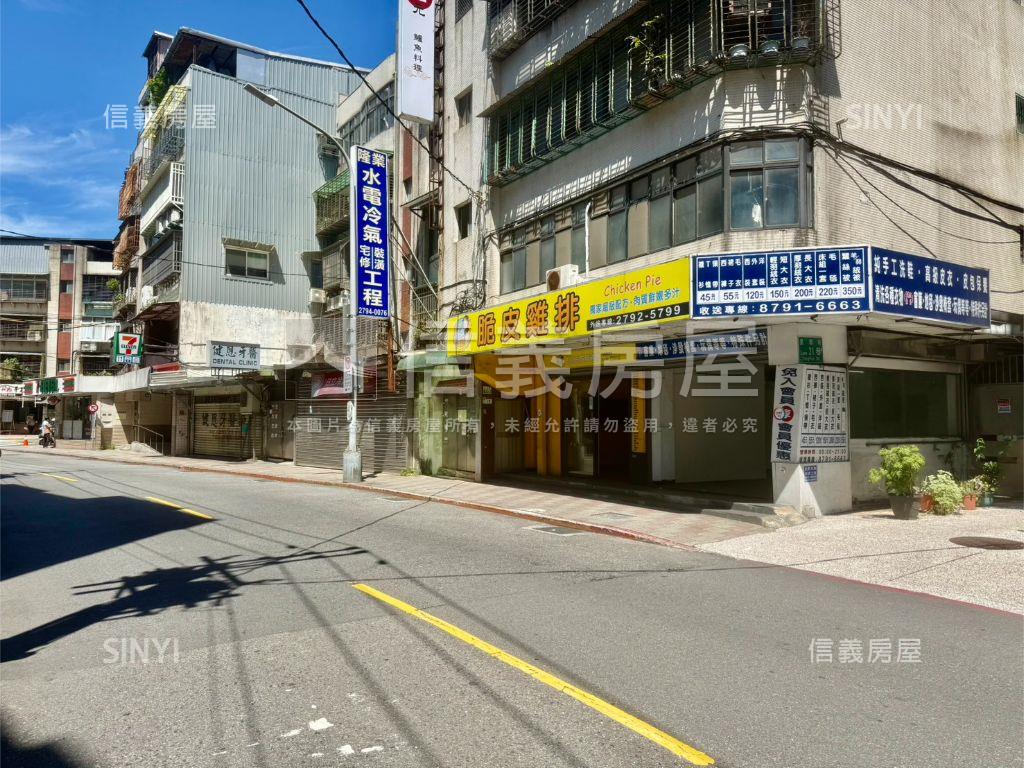 星雲人潮發財金店面房屋室內格局與周邊環境