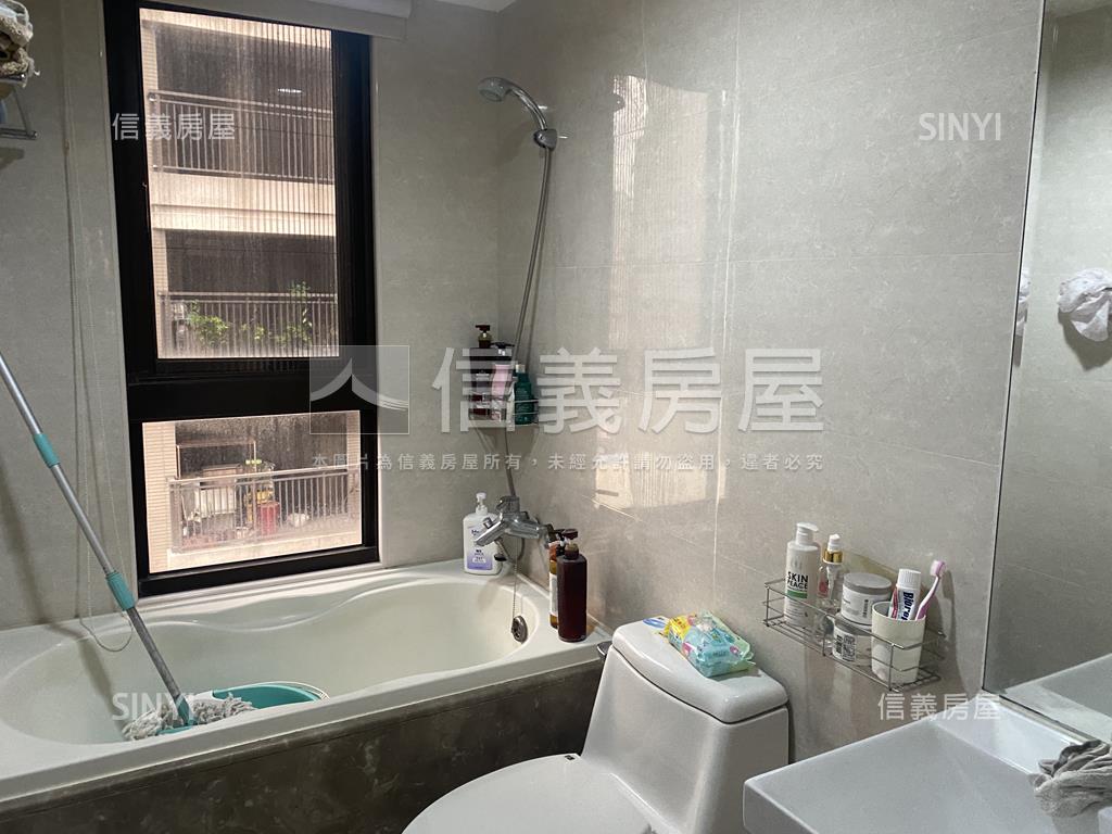 佳福謙里三房雙車位房屋室內格局與周邊環境