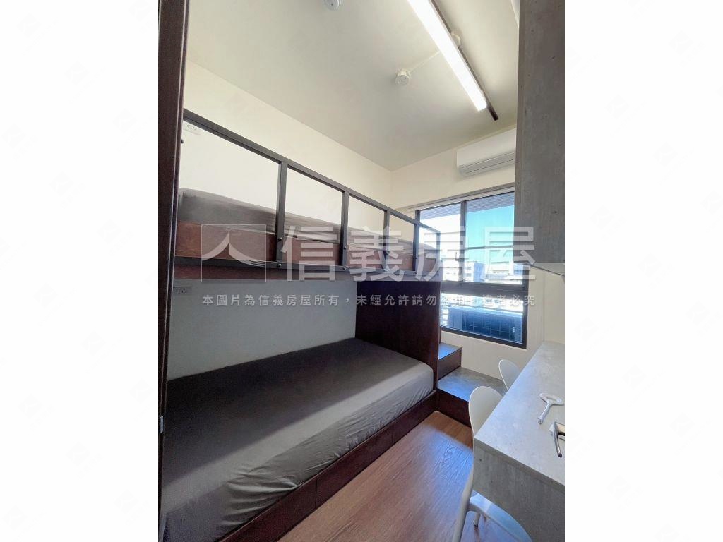 Ｊ１２溫馨家庭電動車位房屋室內格局與周邊環境