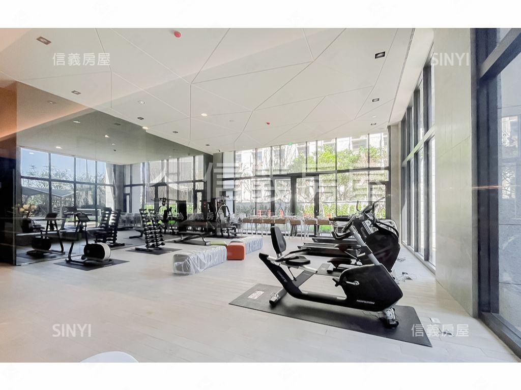 Ｊ１２溫馨家庭電動車位房屋室內格局與周邊環境