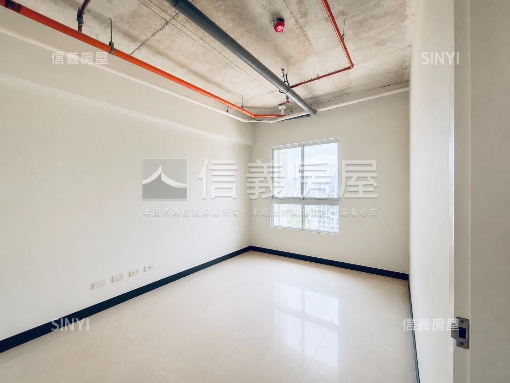 台北灣觀音山淡江大橋大戶房屋室內格局與周邊環境