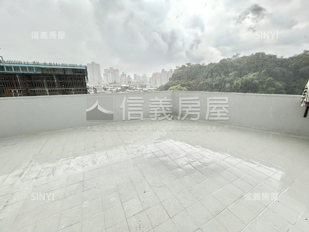 民利街大空間華廈房屋室內格局與周邊環境