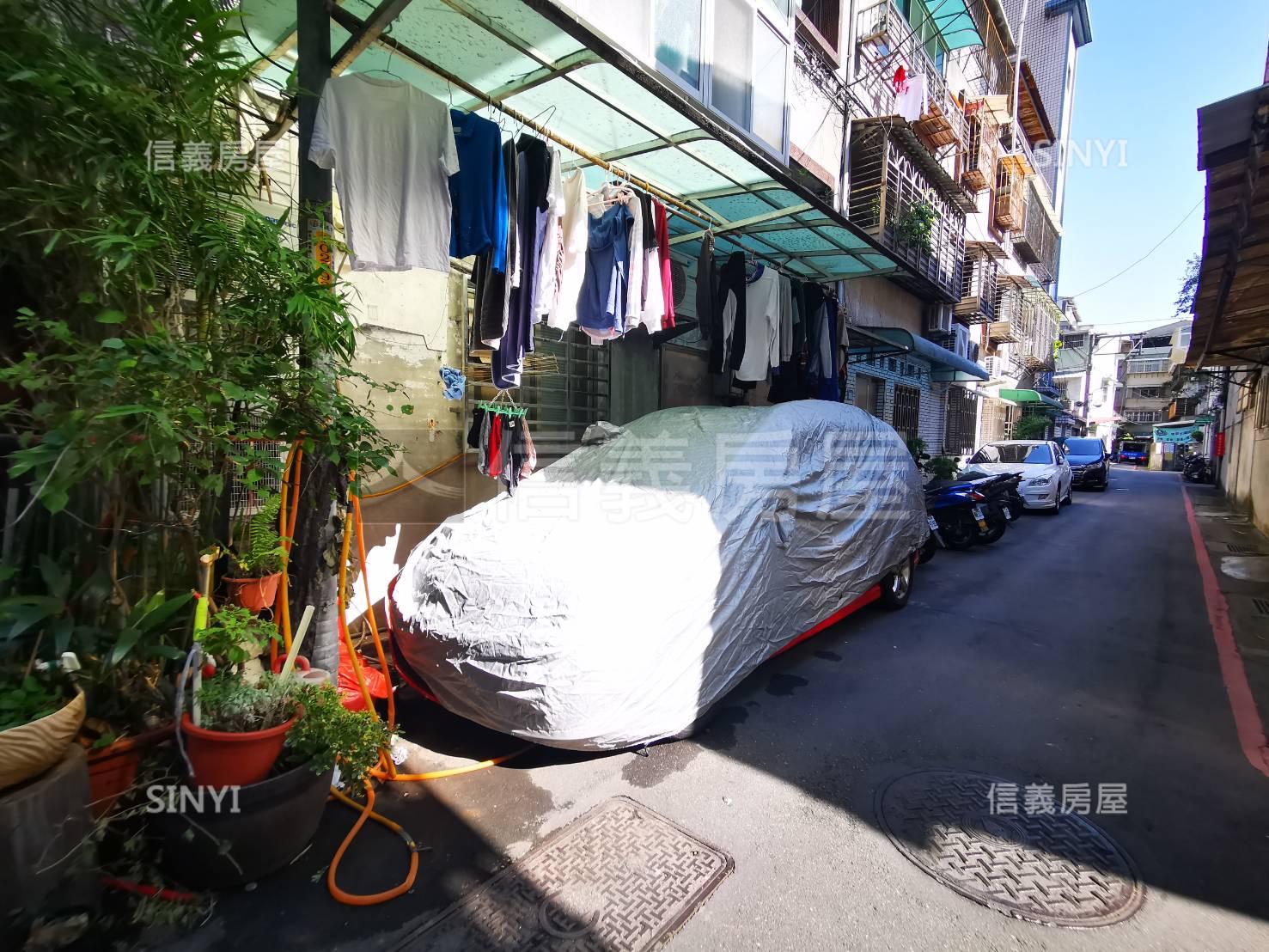 強案頂溪捷運停車便利一樓房屋室內格局與周邊環境