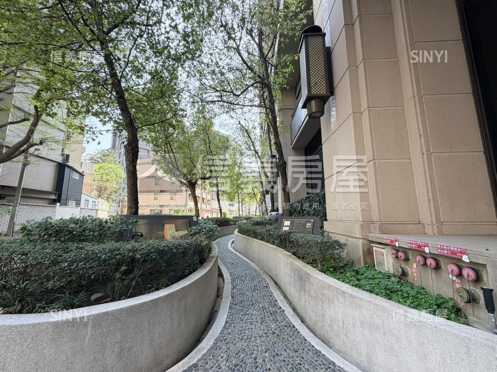 Ｍ３漂亮裝潢美屋附平車房屋室內格局與周邊環境