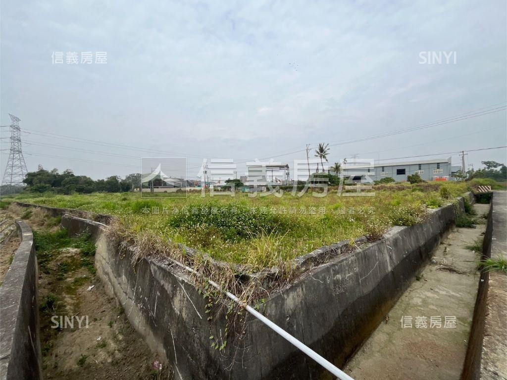 大社千坪臨路農地房屋室內格局與周邊環境