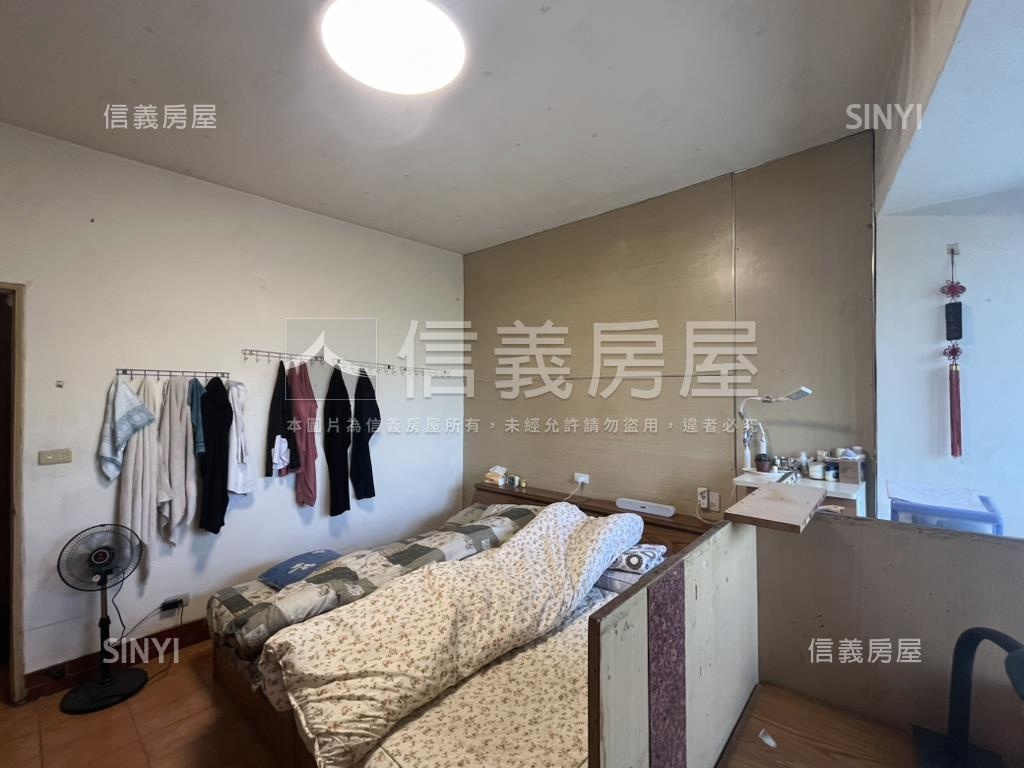 三面採光河畔景觀美公寓房屋室內格局與周邊環境