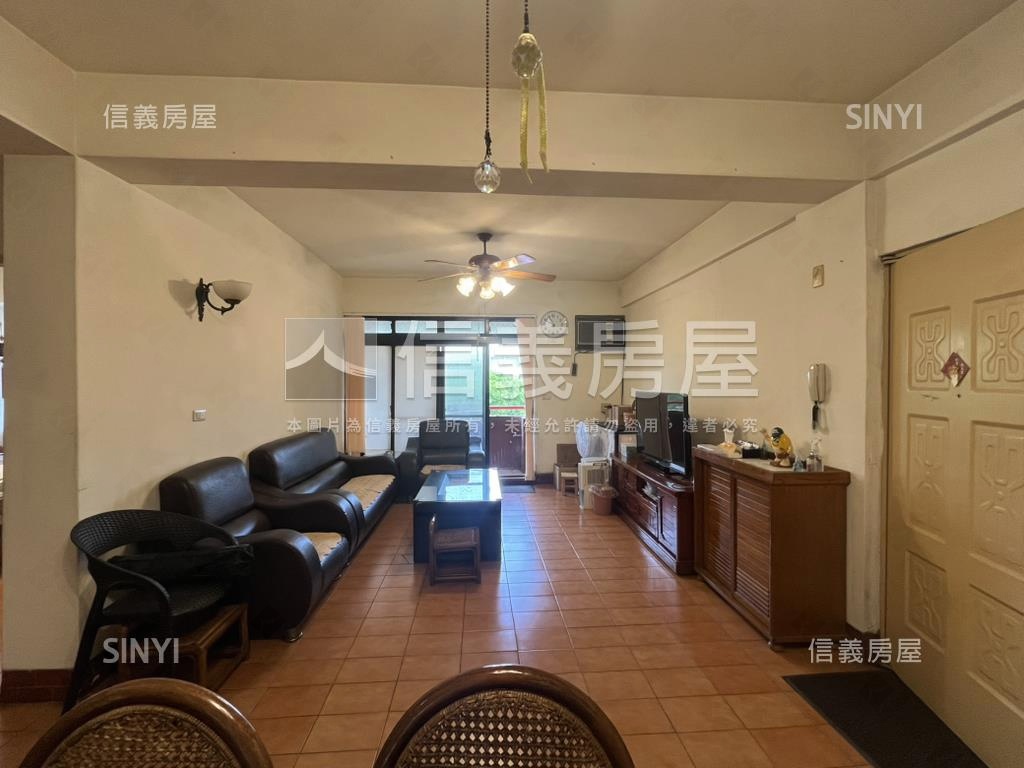 三面採光河畔景觀美公寓房屋室內格局與周邊環境