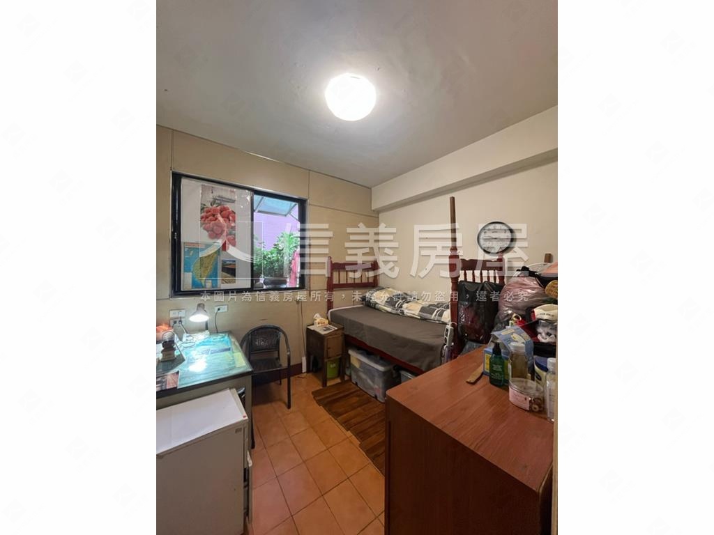 三面採光河畔景觀美公寓房屋室內格局與周邊環境