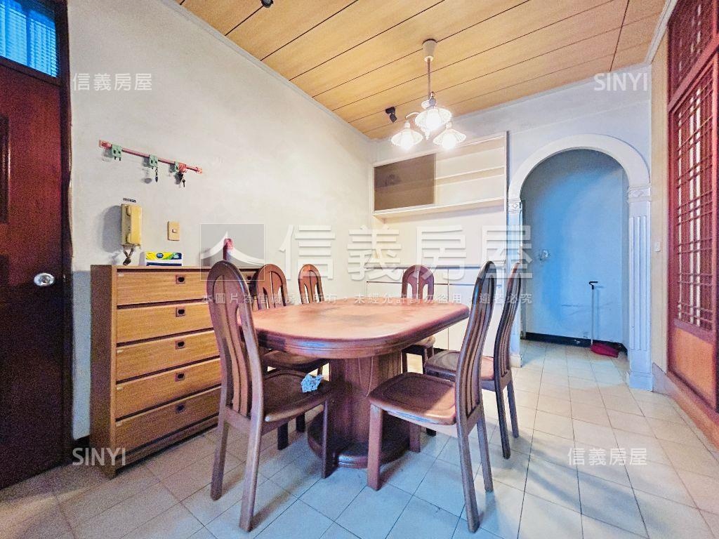 中山路近愛買公寓房屋室內格局與周邊環境