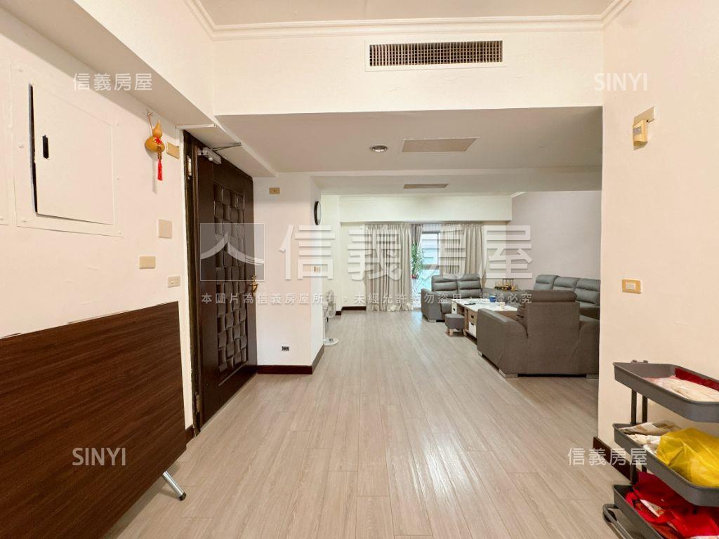 國家大第裝潢採光四房車位房屋室內格局與周邊環境