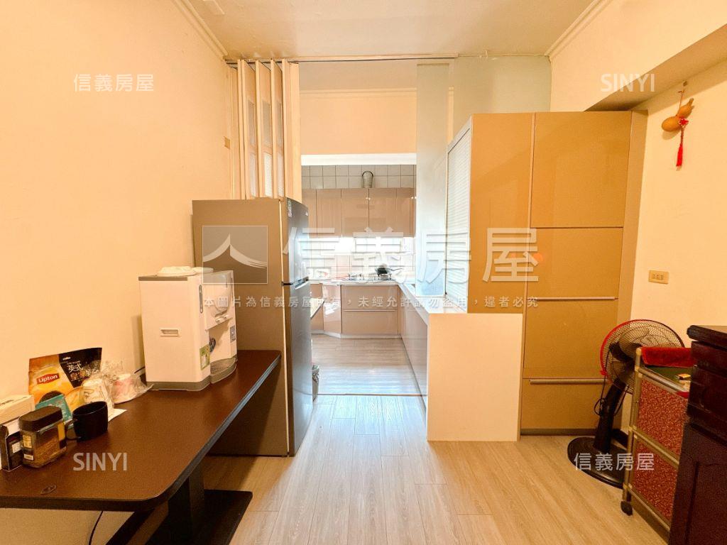 國家大第裝潢採光四房車位房屋室內格局與周邊環境