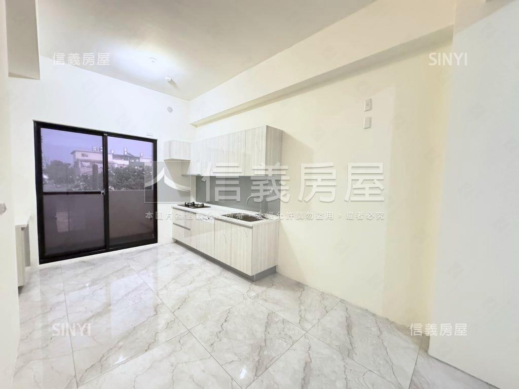 興達港海景＊全新電梯車墅房屋室內格局與周邊環境