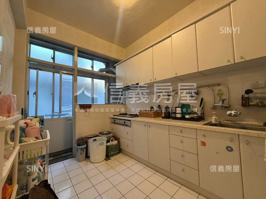 安沐居芳鄰四房房屋室內格局與周邊環境