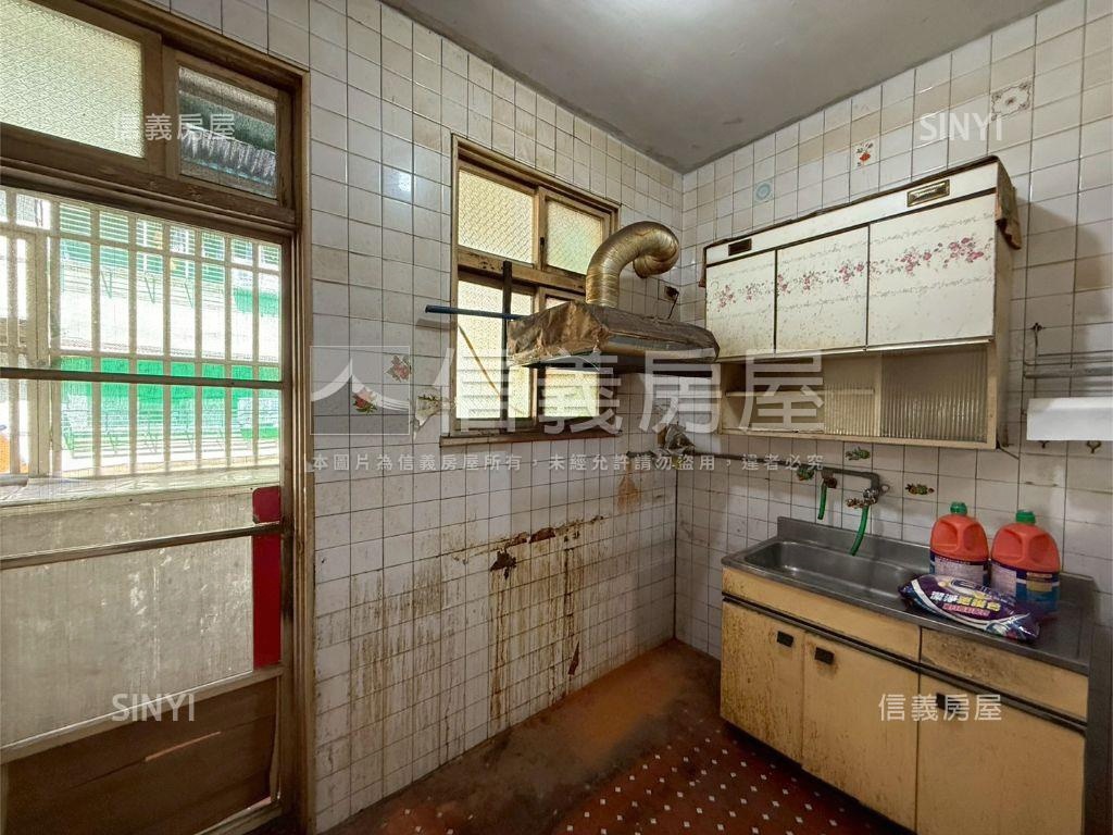 民樂街黃金公寓三樓房屋室內格局與周邊環境