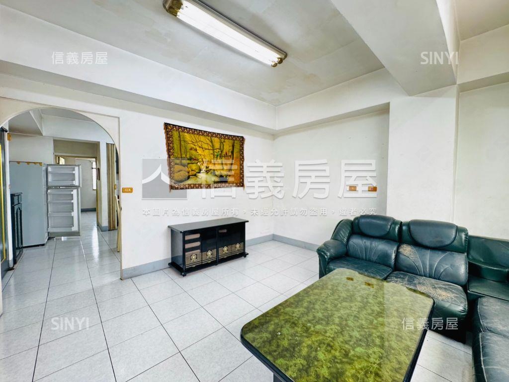 仁武仁雄電梯三面採光美宅房屋室內格局與周邊環境